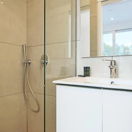 Phaedrus Living דירה *