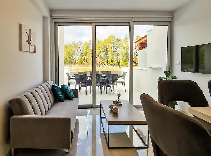 Phaedrus Living * Pafos