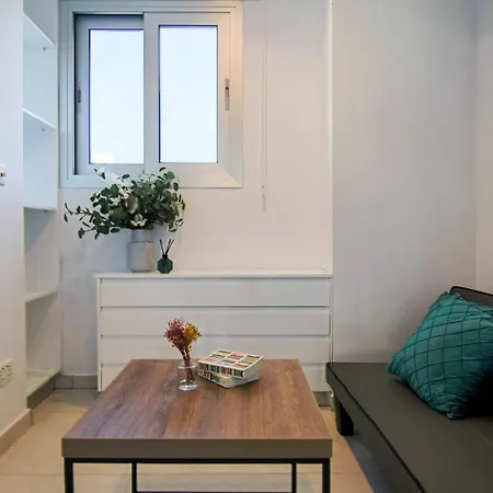 Phaedrus Living - Seaside Deluxe Flat Harbour 107