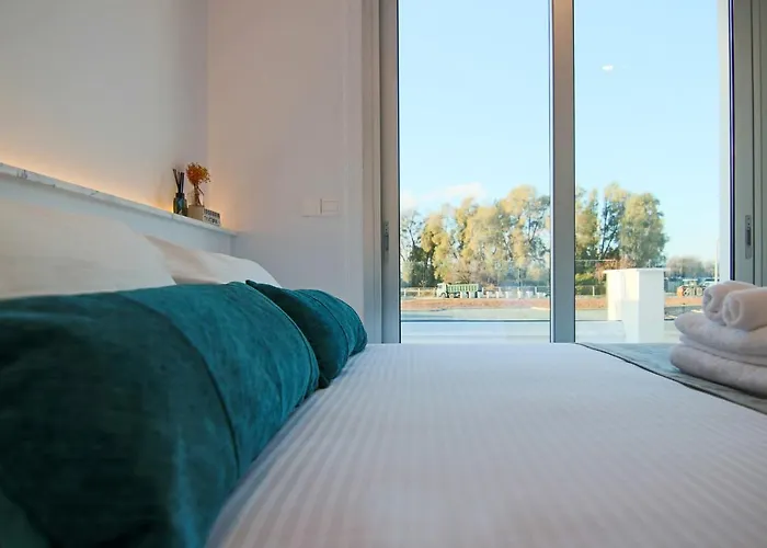 Апартаменты Phaedrus Living *